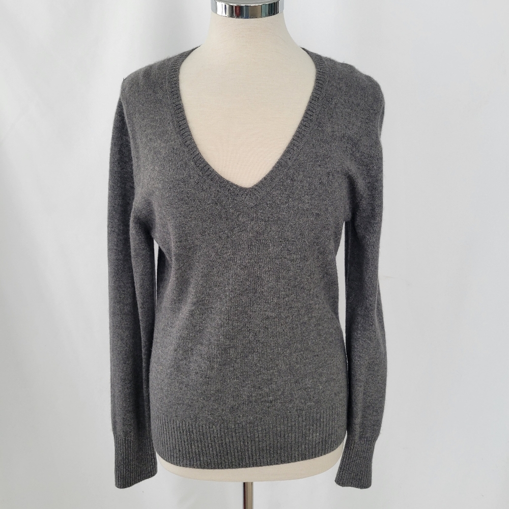 Peck&Peck Gray V-Neck Cashmere Sweater Sz L EUC